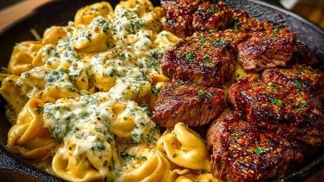 Garlic Steak & Cheese-Filled Tortellini Skillet