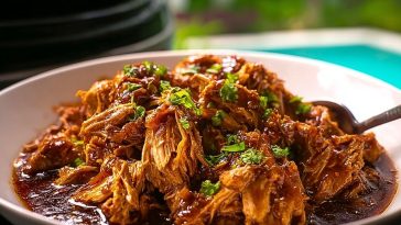 Slow Cooker Hawaiian Chicken