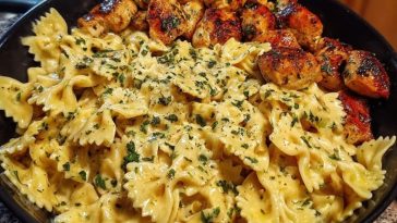 Chicken Creamy Velveeta Bowtie Pasta with Mozzarella Garlic Sauce