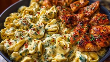 Easy Creamy Velveeta Chicken Tortellini with Mozzarella Garlic Sauce One-Pot Dinner