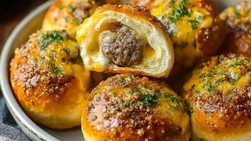 Garlic Parmesan Cheeseburger Bombs