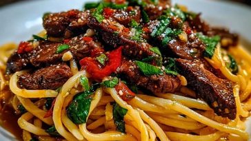 Sweet and Spicy Garlic Steak Pasta