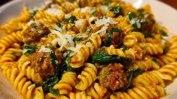 Weeknight Garlic Butter Rotini with Beef, Italian Sausage and Spinach 1