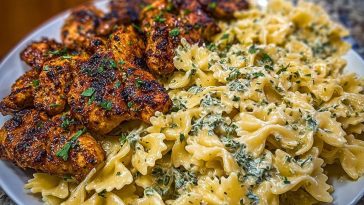 Cheesy Bowtie Pasta with Garlic Parmesan Chicken