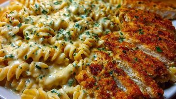 Creamy Cajun Chicken Twisted Pasta with Mozzarella Alfredo