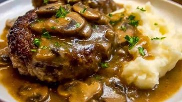 Salisbury Steak with Mashed Potatoes and Mushroom Gravy Recipe
