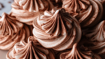 Chocolate Meringue Cookies