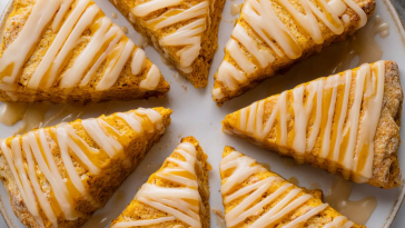 Easy Pumpkin Scones With Pumpkin Glaze